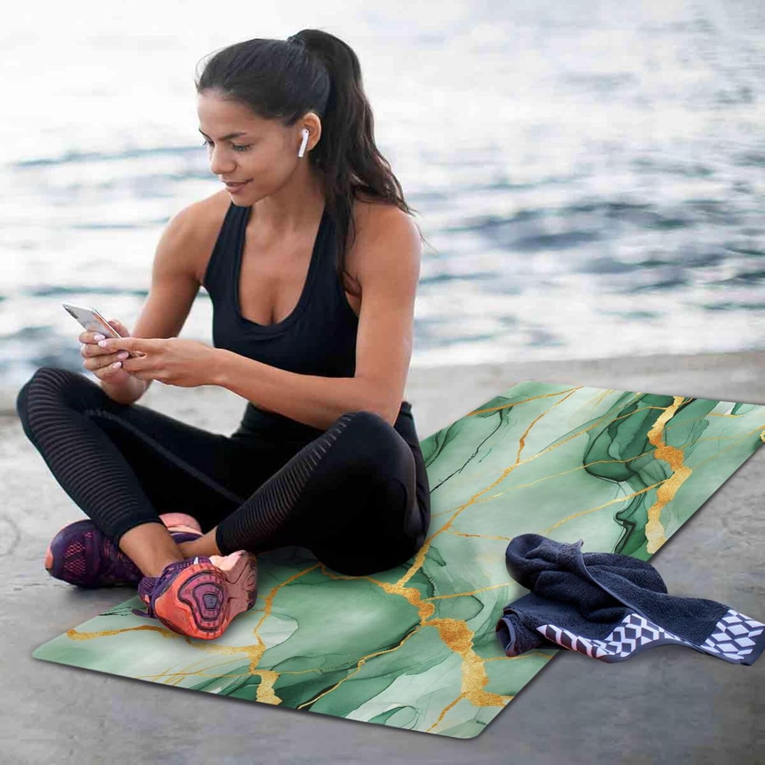 Marble Pattern Foldable Yoga Mat – Non-Slip Portable Exercise & Fitness Mat